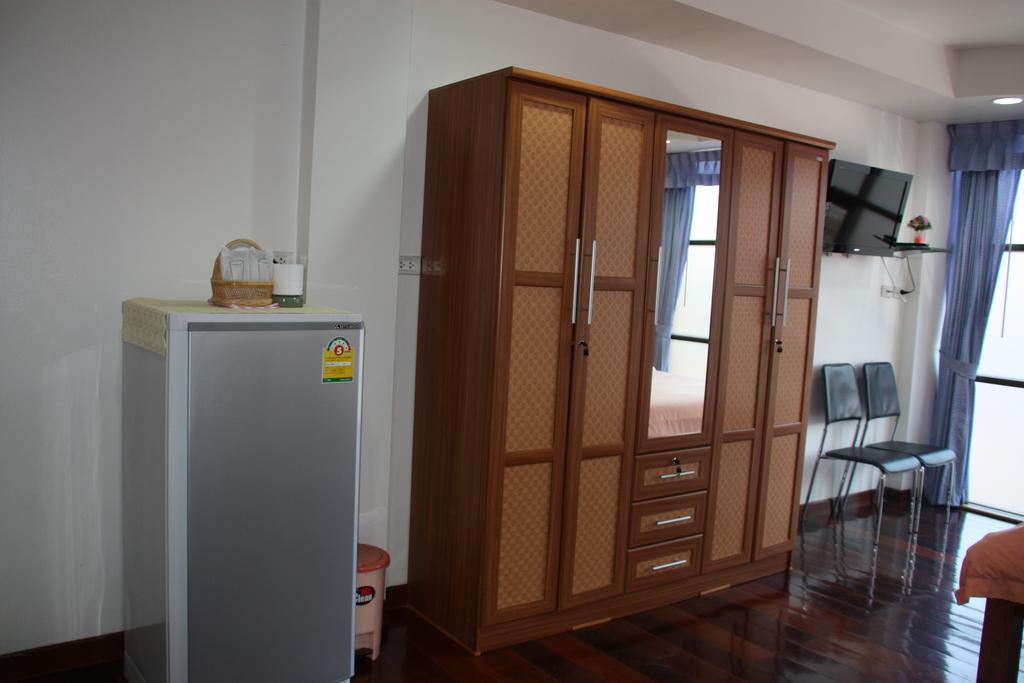 Coffeeandbeer Hostel Pattaya Bilik gambar